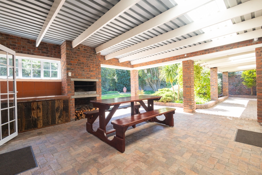 3 Bedroom Property for Sale in Flamingo Vlei Western Cape